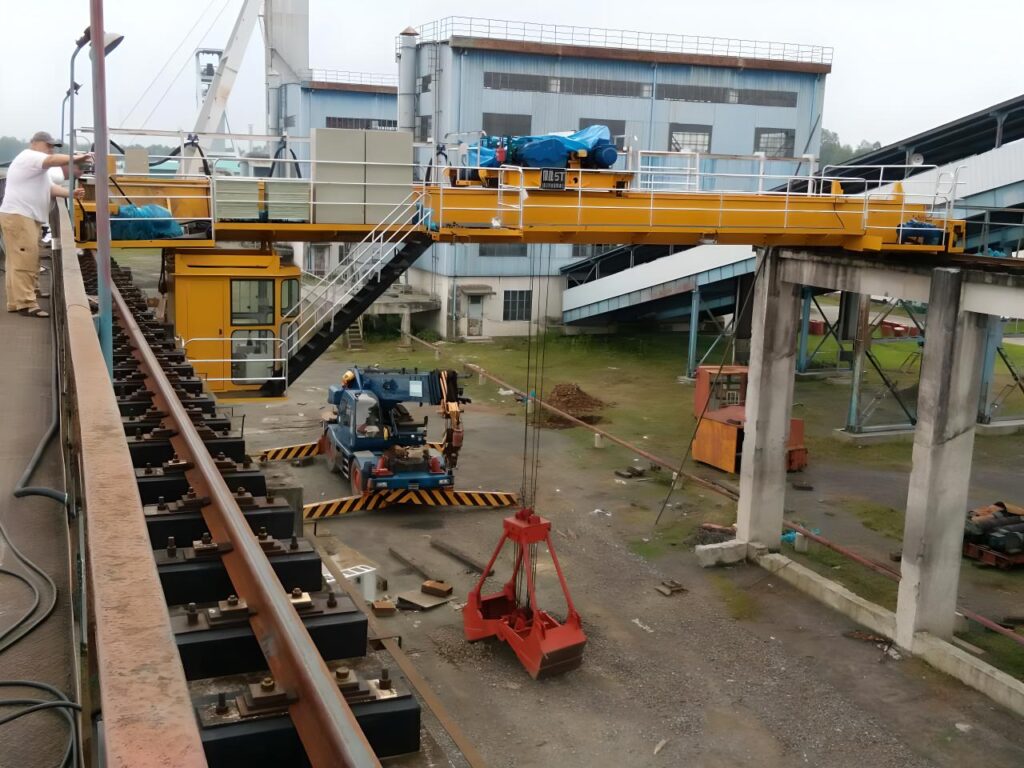 5/5噸10/10噸16/16噸抓斗、電磁兩用橋式起重機(jī)主要技術(shù)參數(shù)